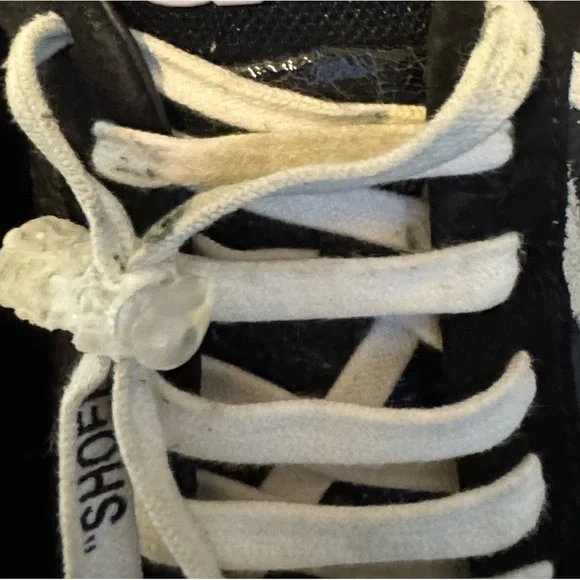 Off-White Black and White Designer Sneakers - Picture 11 of 11